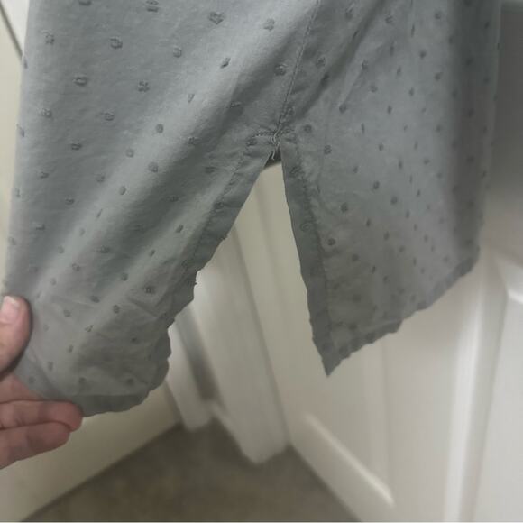 RUNGOLEE Gray Textured with Blue Embroidered Accent Blouse Top Women’s Small - Picture 2 of 10